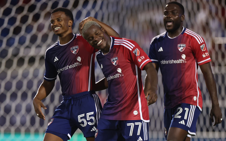 FC Dallas players celebrate during the FC Dallas vs AV Alta FC match, 2025 U.S. Open Cup