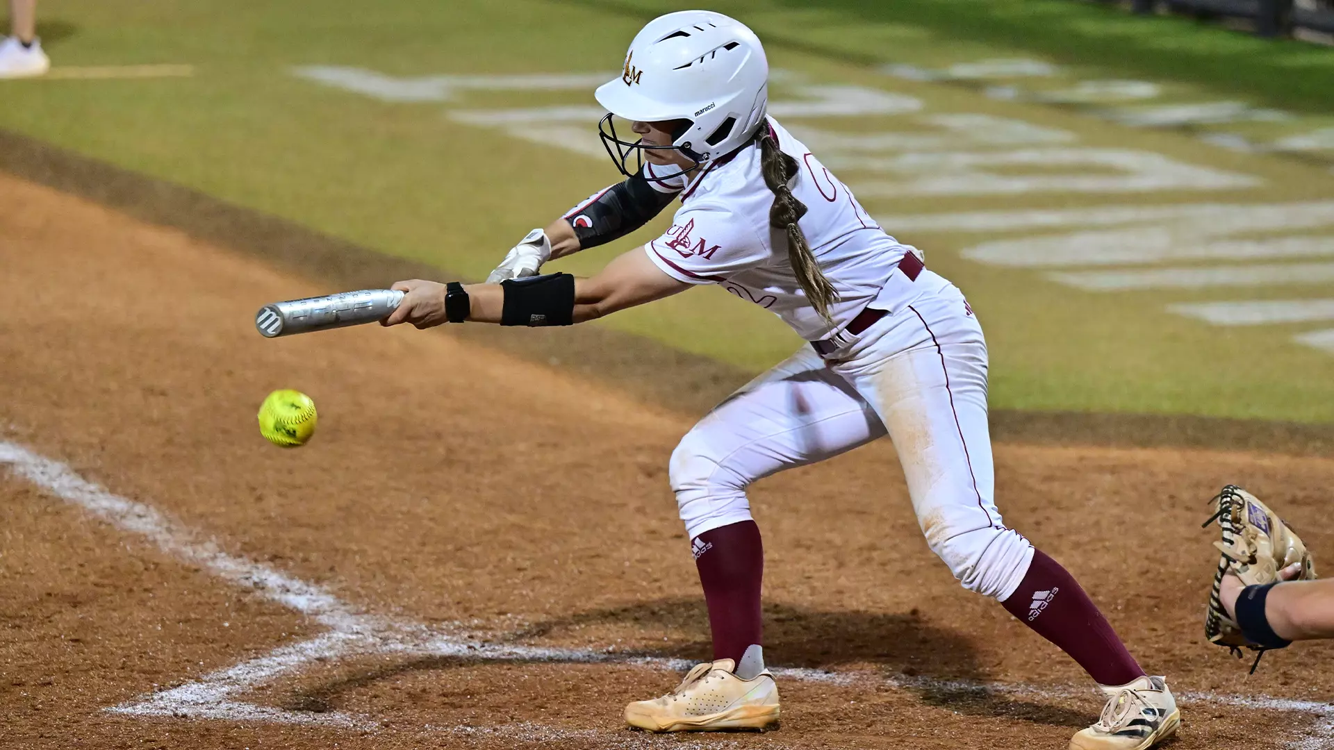Texas vs Florida baseball players at bat, no shortfall in action