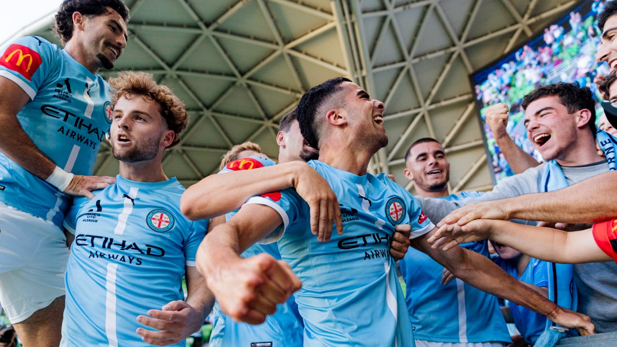 Players in action during Western United vs Melbourne City FC semi-final