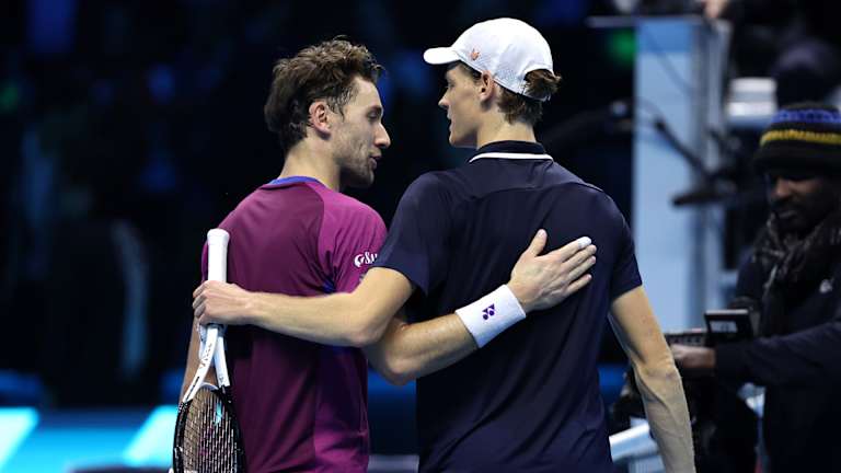 Jannik Sinner celebrates win at the Rome Open 2025