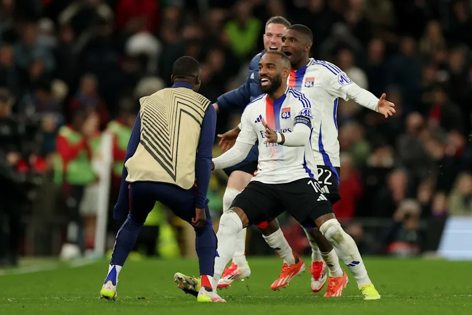 Lyon vs Angers in Ligue 1