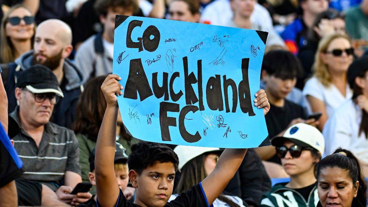 Melbourne Victory vs Auckland FC players on the pitch in the A-League semi-final