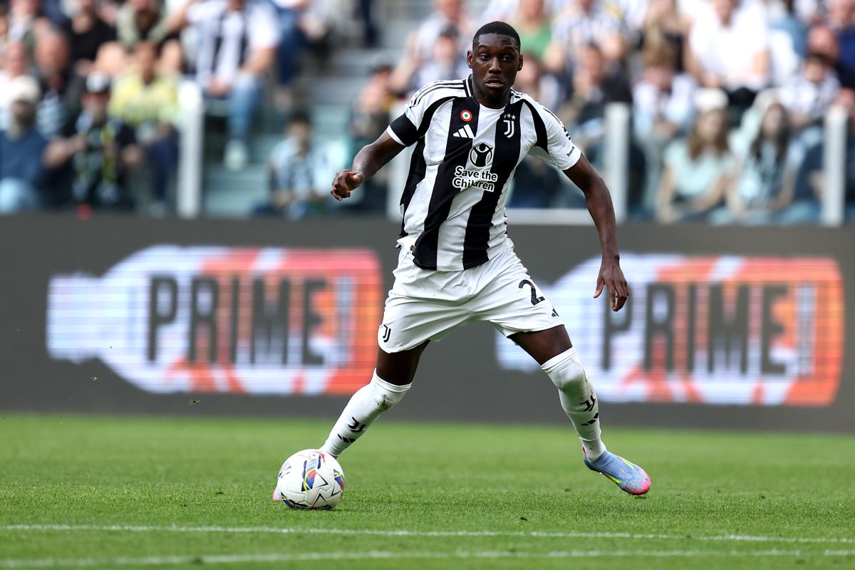 Juventus vs Udinese players in action