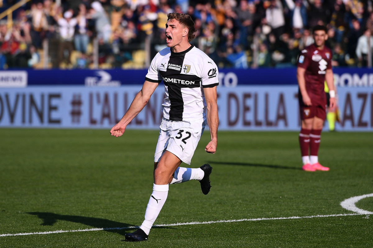 Parma vs Napoli - players in action at Stadio Ennio Tardini