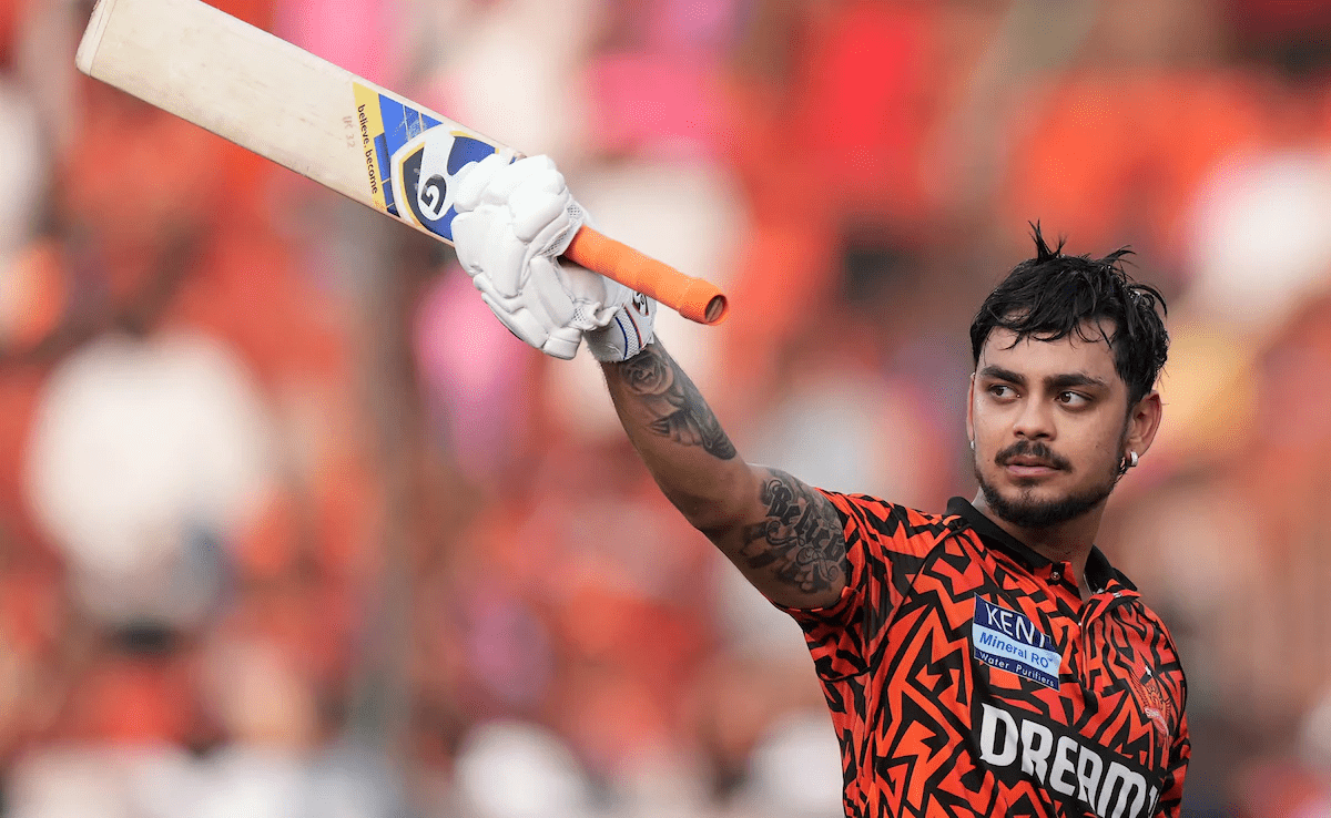 Ishan Kishan in action during IPL 2025, keeping wickets for SRH