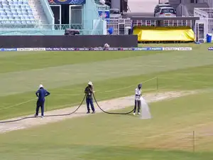LSG vs SRH 2024 live action at Ekana Stadium