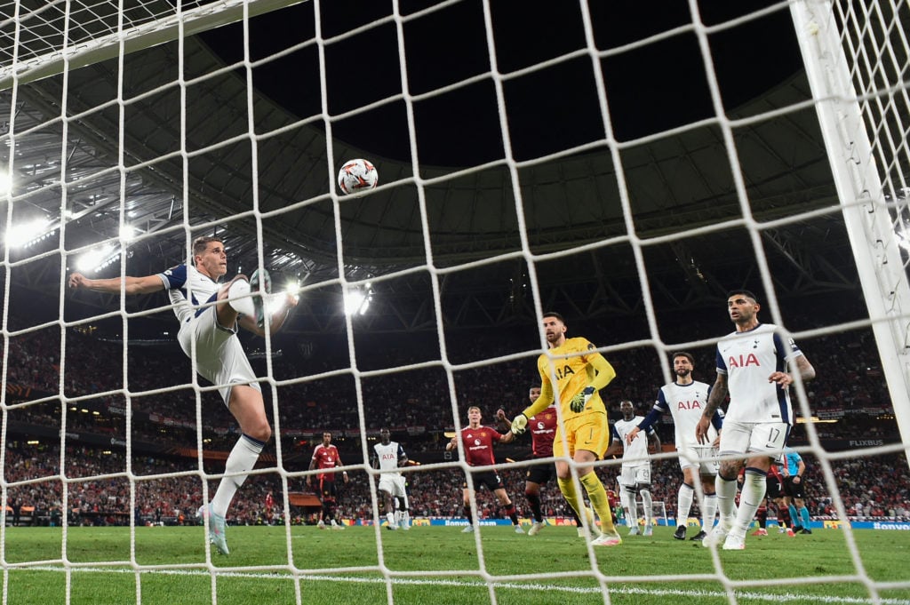 Rasmus Højlund in action during the Europa League Final